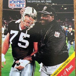 Over 1000 NFL trading cards